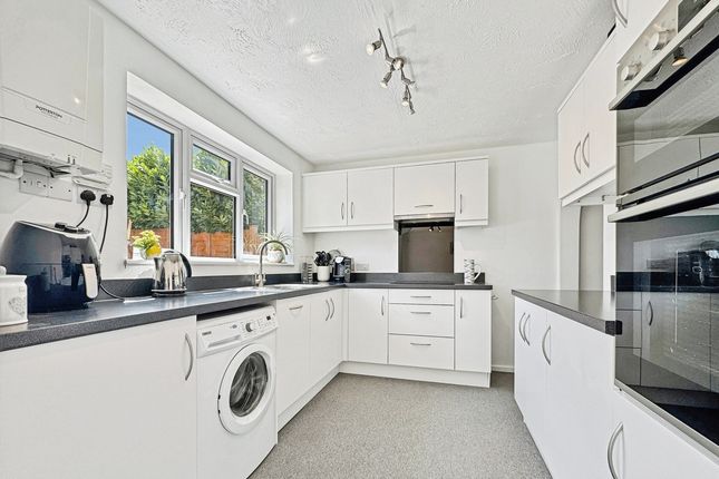 11, Barn Owl Way, Bristol photo 2