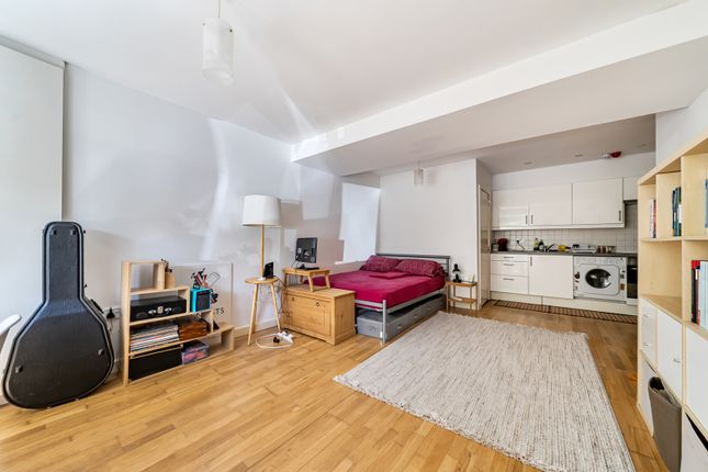 Flat C, 97, Valentia Road, Oxford photo 3