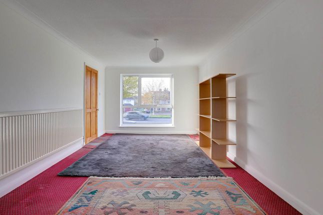 1, Langford Close, Reading photo 4