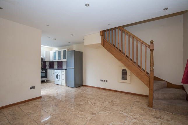 67 Titchfield Road, Carshalton photo 5