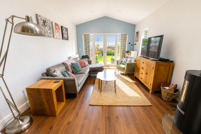 9, Old Road, Ammanford photo 4