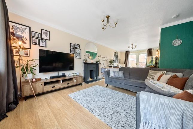 End terrace house to rent in Banbury, Oxfordshire