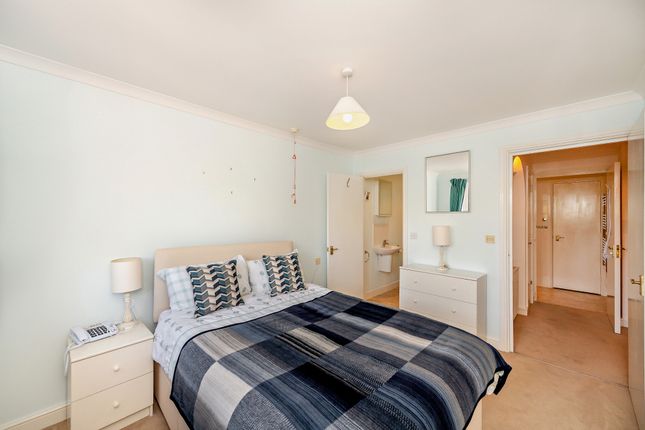 Flat for sale in Turneys Orchard, Chorleywood, Herts