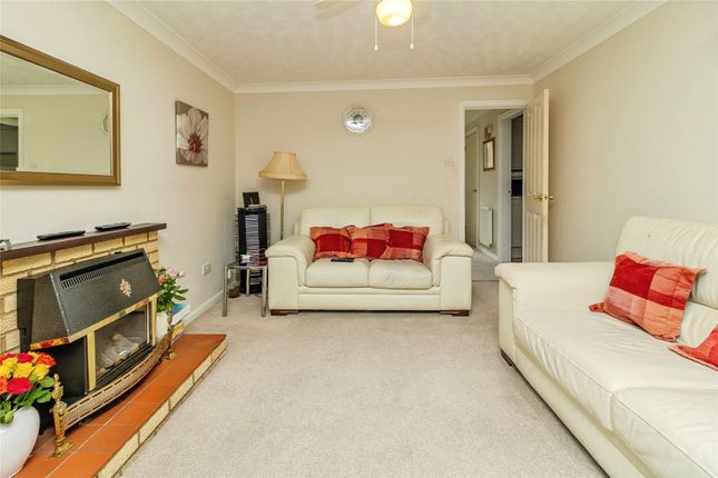 10, Gardiner Court, Milton Keynes photo 3