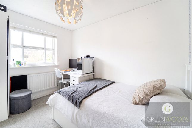 37, Yeovilton Place, Greater London photo 4