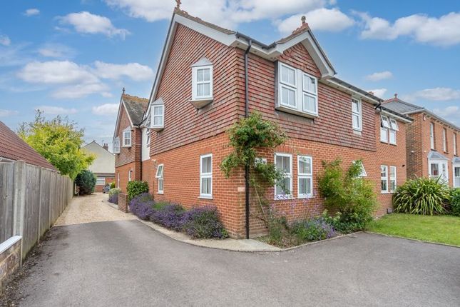 Flat for sale in Lyndhurst Road, Chichester