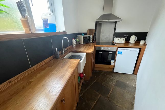 Cottage to rent in Abbey Road, Watchet