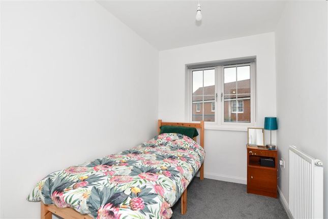 End terrace house for sale in Cornflower Avenue, Hythe, Kent