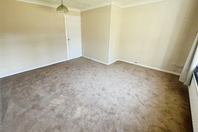 10, Worcester Grove, Wolverhampton photo 3