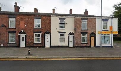 Thumbnail Property to rent in Rochdale Road, Shaw, Oldham