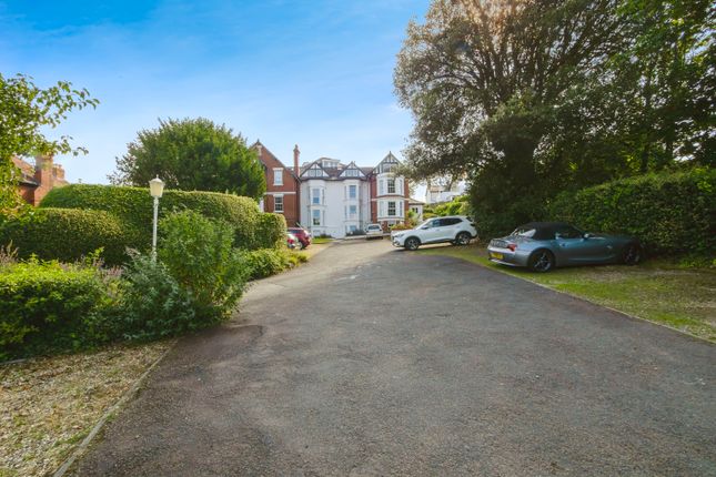 Flat 17, Montpellier Court,, Montpellier Road, Devon photo 4