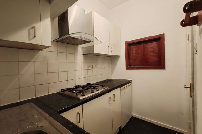 34, Clara Street, Huddersfield photo 2