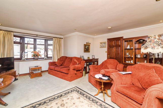 38, Wilson Road, Lowestoft photo 4