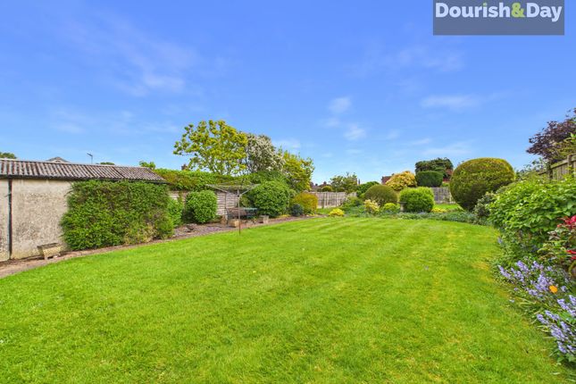 1 Portleven Close, Stafford photo 4