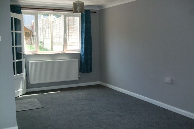 47, Davenport Avenue, Gillingham photo 4
