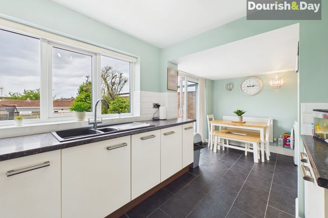 50a Cherrybrook Drive, Stafford photo 3