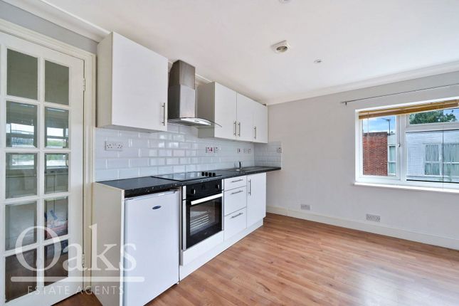 Flat 4, 1, Cresswell Road, London photo 3