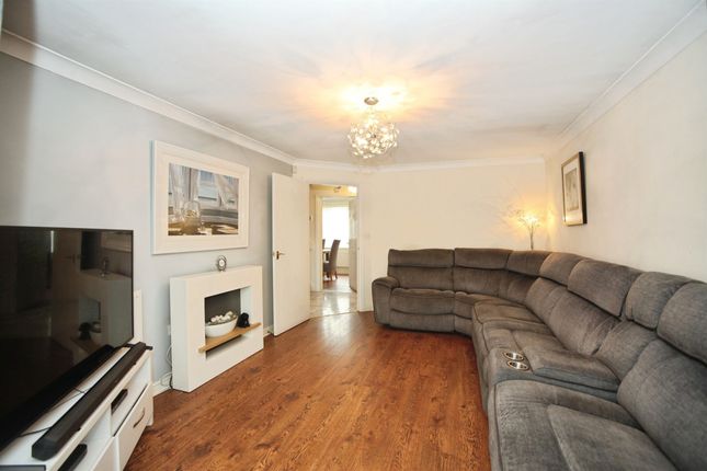 19, Coed-Y-Graig, Hengoed photo 3