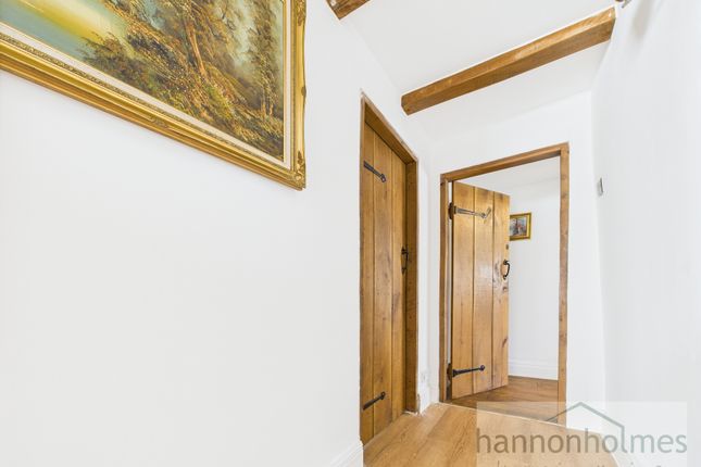 Cam05283G0-Pr0050-Still046