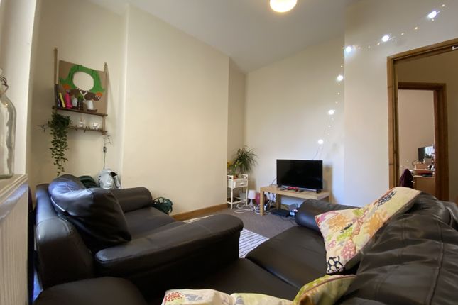 89, Coburn Street(*), Cardiff photo 3
