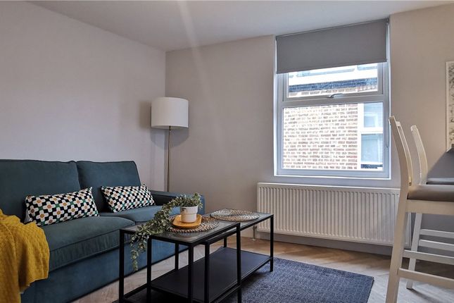 5, 55, High Road, WILLESDEN photo 2