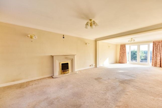5, Hillcrest Gardens, Nottingham photo 3