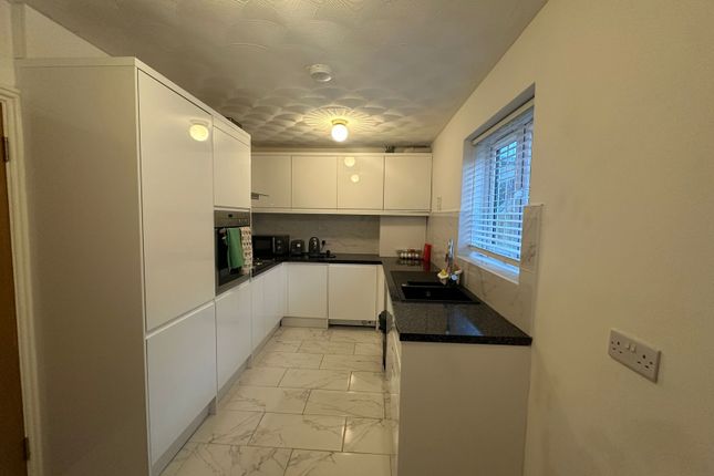 41, Hillside, Brighton photo 2