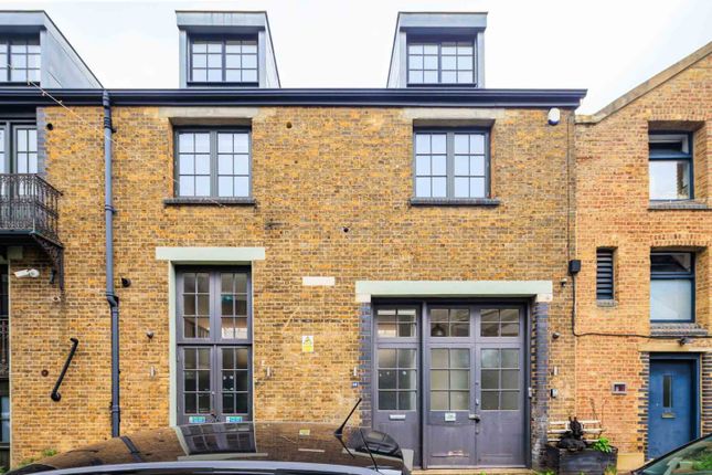 Thumbnail Town house for sale in Havelock Walk, London