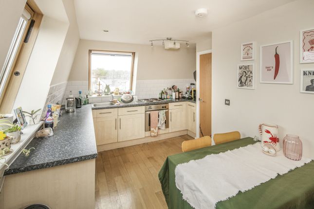 Flat 5, 1, Howletts Road, London photo 3