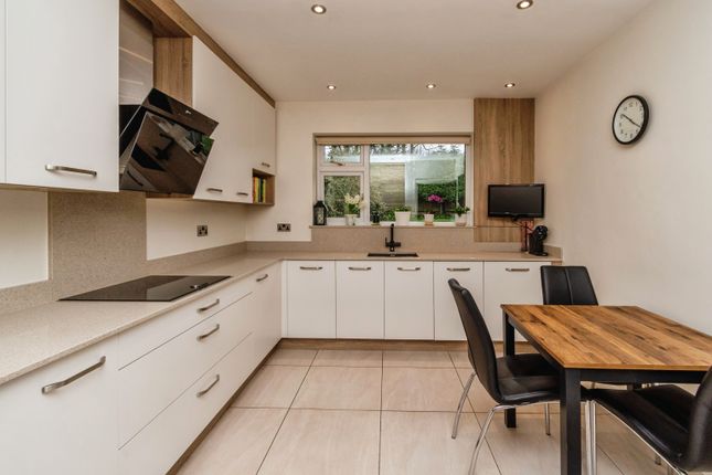 8, Ashfield Road, Compton, Wolverhampton photo 3