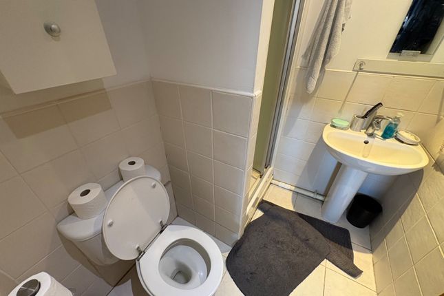 Apartment 111, Royal Plaza, 2, Westfield Terrace, South Yorkshire photo 4