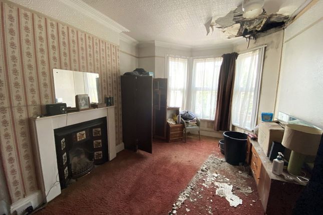52, Seymour Avenue, Plymouth photo 2