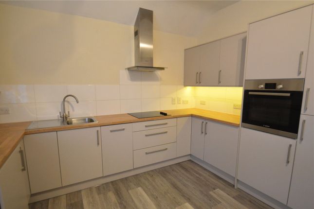 Thumbnail Flat to rent in Brighton Road, Purley