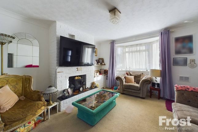 131, Hithermoor Road, Surrey photo 2