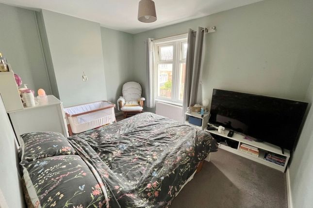 70 Dursley Road, Trowbridge photo 2