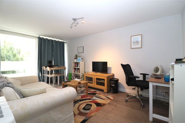 Flat for sale in Woking, Surrey