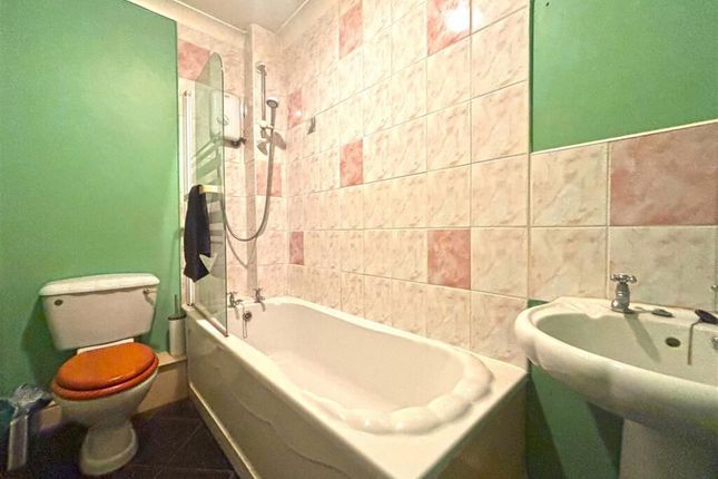 Ground Floor Flat, 72, Stafford Street, Gillingham photo 4