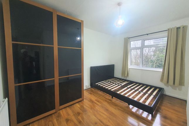 41 High Mead, Harrow photo 2