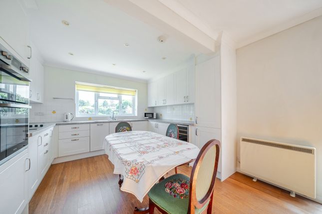 15, Cabrera Avenue, Virginia Water photo 4