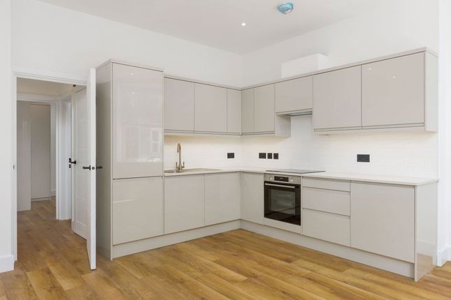 Flat 2, 1, Bradford Street, Tonbridge photo 2