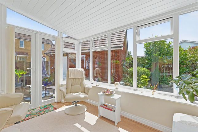 8, Mayland Quay, Chelmsford photo 4