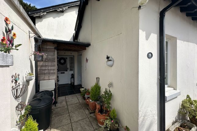 Pine Court,Flat 12, Middle Warberry Road, Torquay photo 3