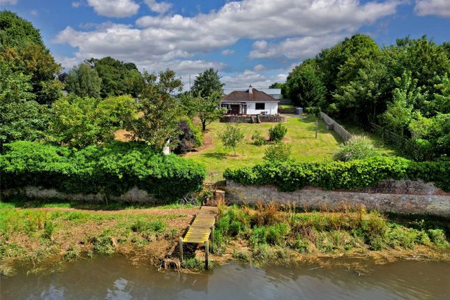 Thumbnail Bungalow for sale in The Retreat Drive, Topsham, Exeter