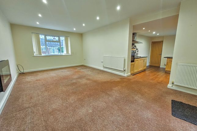 Adelaide, Grange Lane, Utterby photo 4
