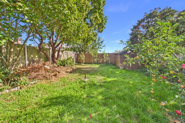 47 Broadlands Avenue, Hockley, Essex photo 4