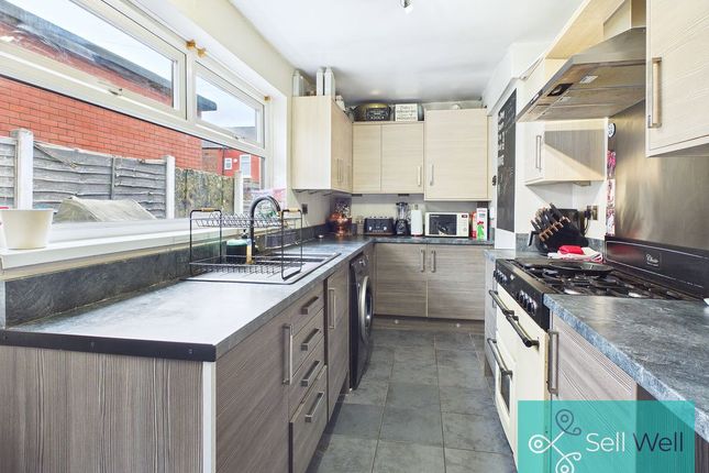 303, Manchester Road, Manchester photo 2