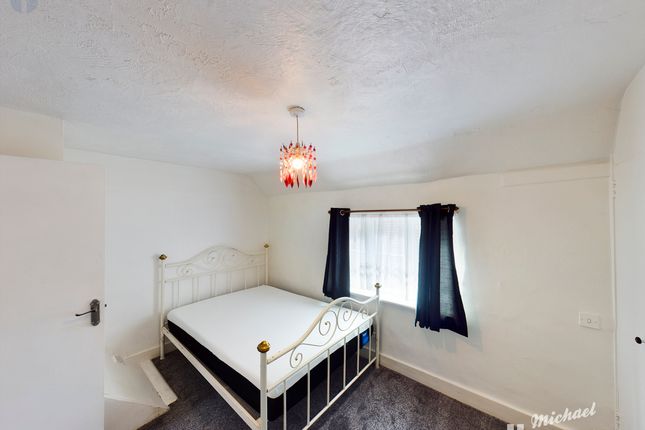 1 Baileys Court, Aylesbury photo 5