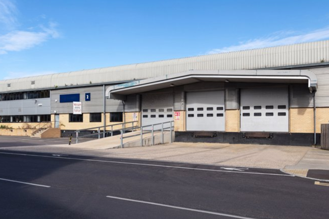 Industrial to let in Perivale Park, Horsenden Lane South, Perivale, Greenford