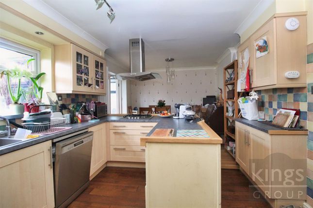 39, Seaforth Drive, Waltham Cross photo 4