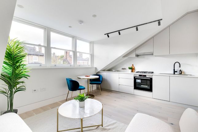Thumbnail Flat for sale in Brecknock Road, Tufnell Park, London